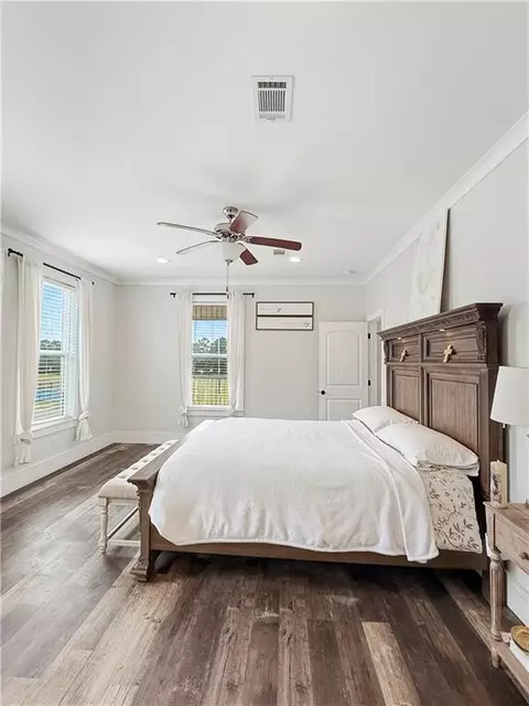 Bedroom - 10501 Pin Oak Dr, Biloxi, MS 39532 photo 2 of 3