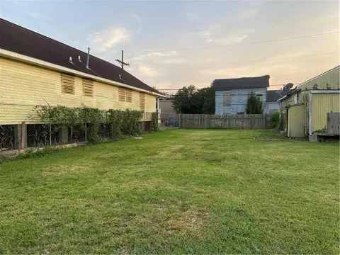 3227-3229 Second St, New Orleans, LA 70125