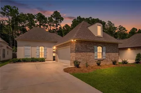 3057 Lost Lake Ln, Madisonville, LA 70447