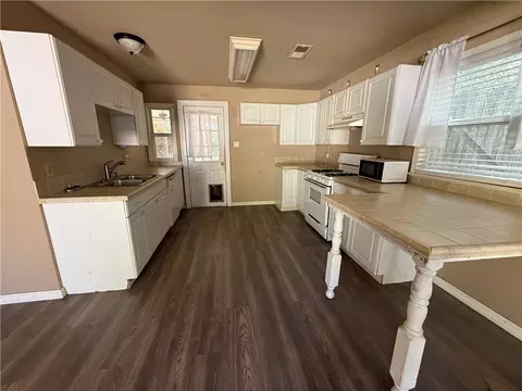 Kitchen - 3206 Effie St, Slidell, LA 70458 photo 1 of 1