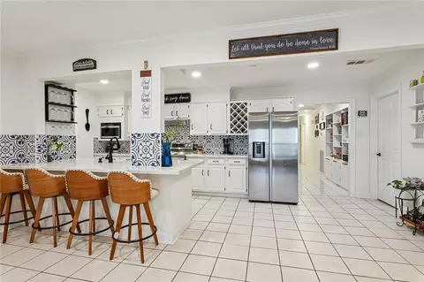 1420 N Starrett Rd, Metairie, LA 70003