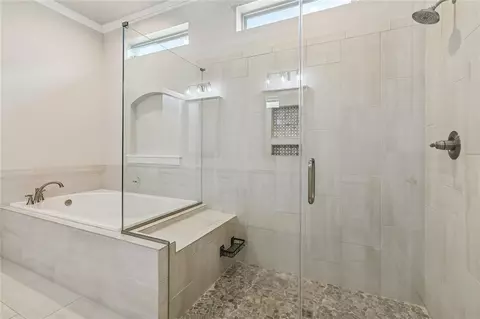 Bath - 117 Rue Marcelle, Covington, LA 70433 photo 2 of 3