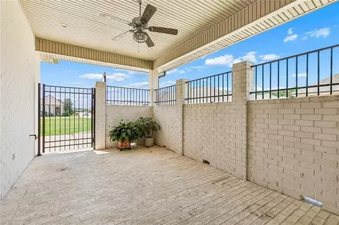 Exterior - 117 Rue Marcelle, Covington, LA 70433 photo 3 of 6
