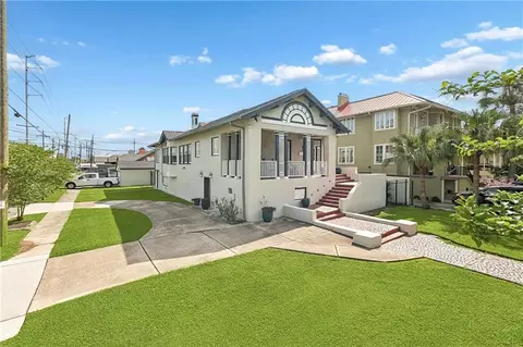 8333 Pritchard D Pl, New Orleans, LA 70118