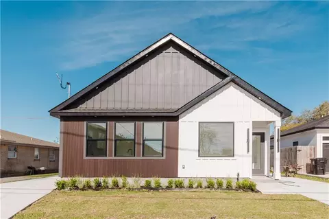 3410 12 Montesquieu St, Chalmette, LA 70043