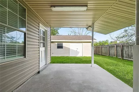 Exterior - 402 Barton Ave, Luling, LA 70070 photo 4 of 5