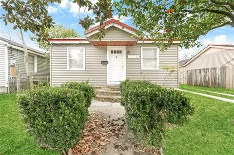 1228 Southlawn Blvd, New Orleans, LA 70114