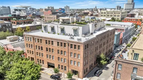 404 Notre Dame St #PH2, New Orleans, LA 70130