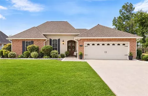 13092 E Coles Creek Loop, Hammond, LA 70403