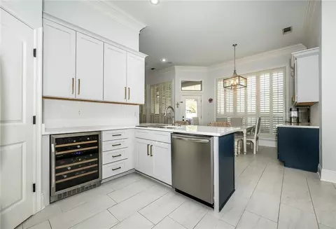Kitchen - 3155 Grove Ct, Mandeville, LA 70448 photo 6 of 6