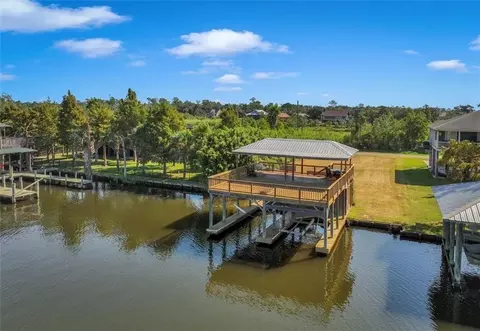 4155 Riverside Dr, Pearlington, MS 39572