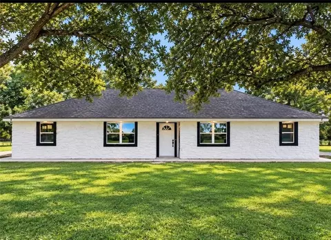 2700 S Bank Ln, Vacherie, LA 70090