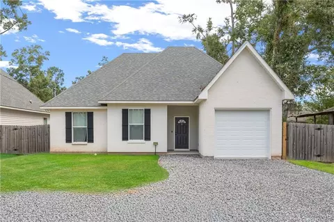 1319 America St, Mandeville, LA 70448