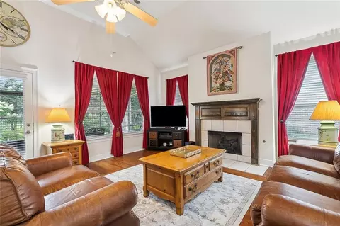 Living - 209 Beebalm Cir, Covington, LA 70435 photo 1 of 2