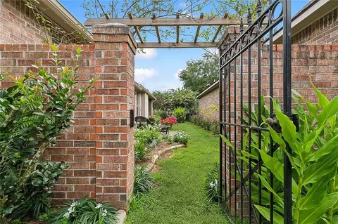 Exterior - 209 Beebalm Cir, Covington, LA 70435 photo 12 of 12