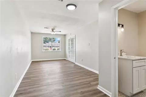 Living - 641 Cameron Ct, Kenner, LA 70065 photo 2 of 2