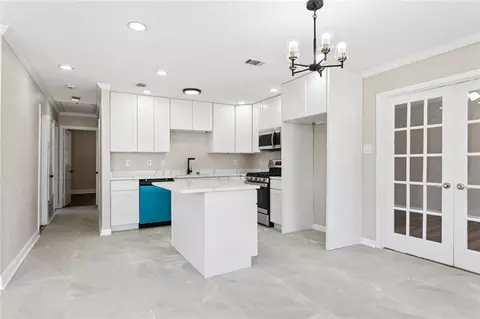 Kitchen - 641 Cameron Ct, Kenner, LA 70065 photo 1 of 2