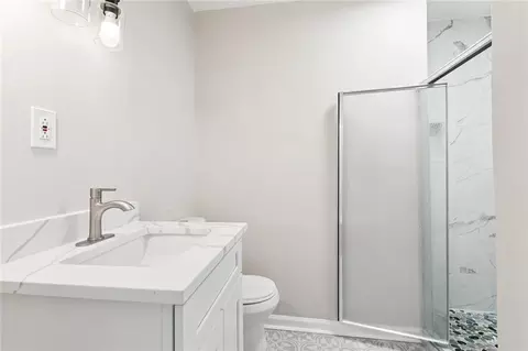 Bath - 641 Cameron Ct, Kenner, LA 70065 photo 1 of 2