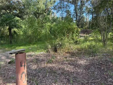 40 Lee Reeves Rd, Deville, LA 71328