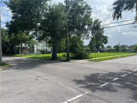 4336 Elysian Fields Ave, New Orleans, LA 70122 photo 3