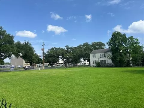 4336 Elysian Fields Ave, New Orleans, LA 70122