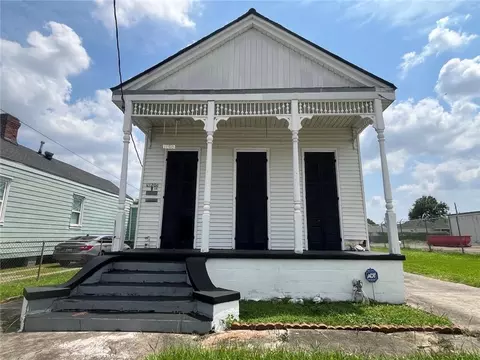 1120 5th St, Gretna, LA 70053