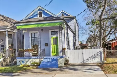 1519 Lesseps St, New Orleans, LA 70117