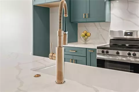 Kitchen - 833 Preval Street St, Mandeville, LA 70448 photo 2 of 4