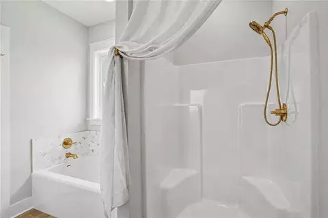 Bath - 833 Preval Street St, Mandeville, LA 70448 photo 2 of 3