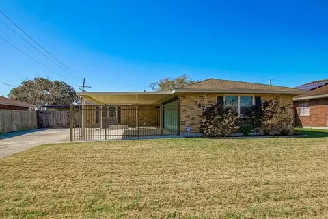 2676 Saturn St, Harvey, LA 70058