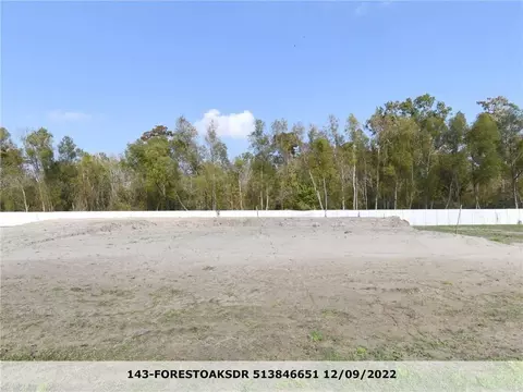 143 Forest Oaks Dr, New Orleans, LA 70131