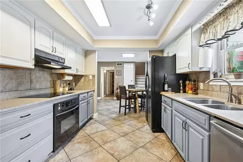 Kitchen - 469 Hickory Dr, Slidell, LA 70458 photo 1 of 1