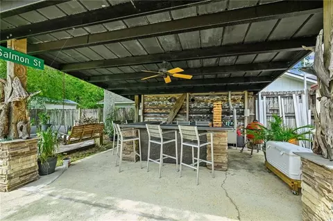 Exterior - 469 Hickory Dr, Slidell, LA 70458 photo 7 of 8