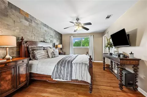 Bedroom - 469 Hickory Dr, Slidell, LA 70458 photo 3 of 3