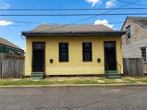 706 Independence St, New Orleans, LA 70117