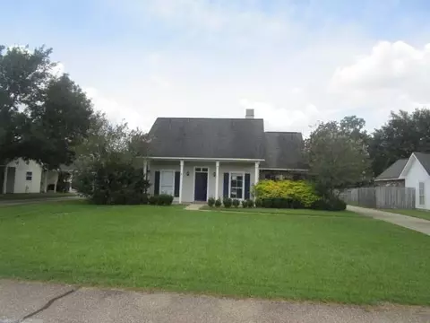 25889 Regency Ave, Denham Springs, LA 70726