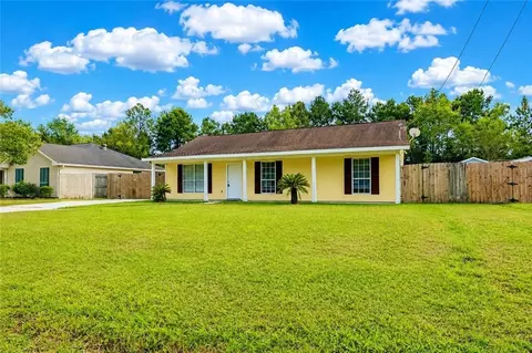 172 S Cherrywood Ln, Pearl River, LA 70452