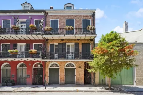 528 Dumaine St #4, New Orleans, LA 70116