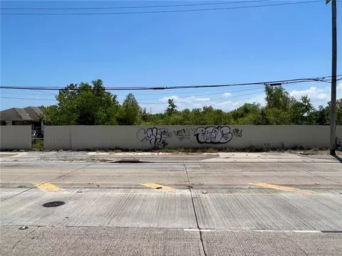 13200 Lincoln Beach Blvd, New Orleans, LA 70128