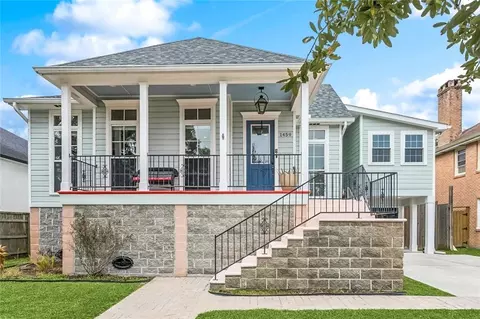 1459 Granada Dr, New Orleans, LA 70122