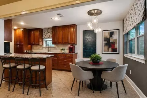 Dining - 4237 Indiana Ave, Kenner, LA 70065 photo 2 of 2