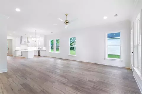Living - 301 W 27th Ave, Covington, LA 70433 photo 1 of 2