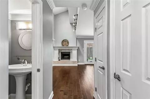 Entry Way - 4222 Paradis Ln, Kenner, LA 70065 photo 2 of 3
