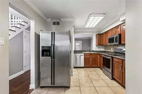 Kitchen - 4222 Paradis Ln, Kenner, LA 70065 photo 1 of 2