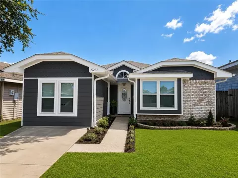 5231 Timber Crest Dr, New Orleans, LA 70131