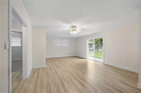 Living - 836 Daney St, Slidell, LA 70458 photo 7 of 11