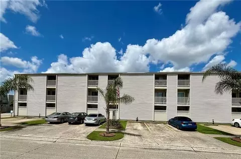 2330 Edenborn Ave #326, Metairie, LA 70001