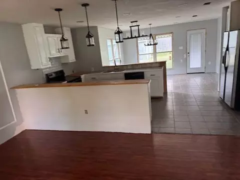 Living - 13355 Molly Melissa Dr, Walker, LA 70785 photo 3 of 3