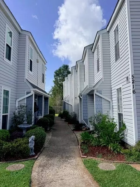 5216 W Napoleon Ave #B, Metairie, LA 70001