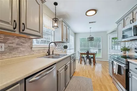 Kitchen - 70447 J St, Covington, LA 70433 photo 2 of 2